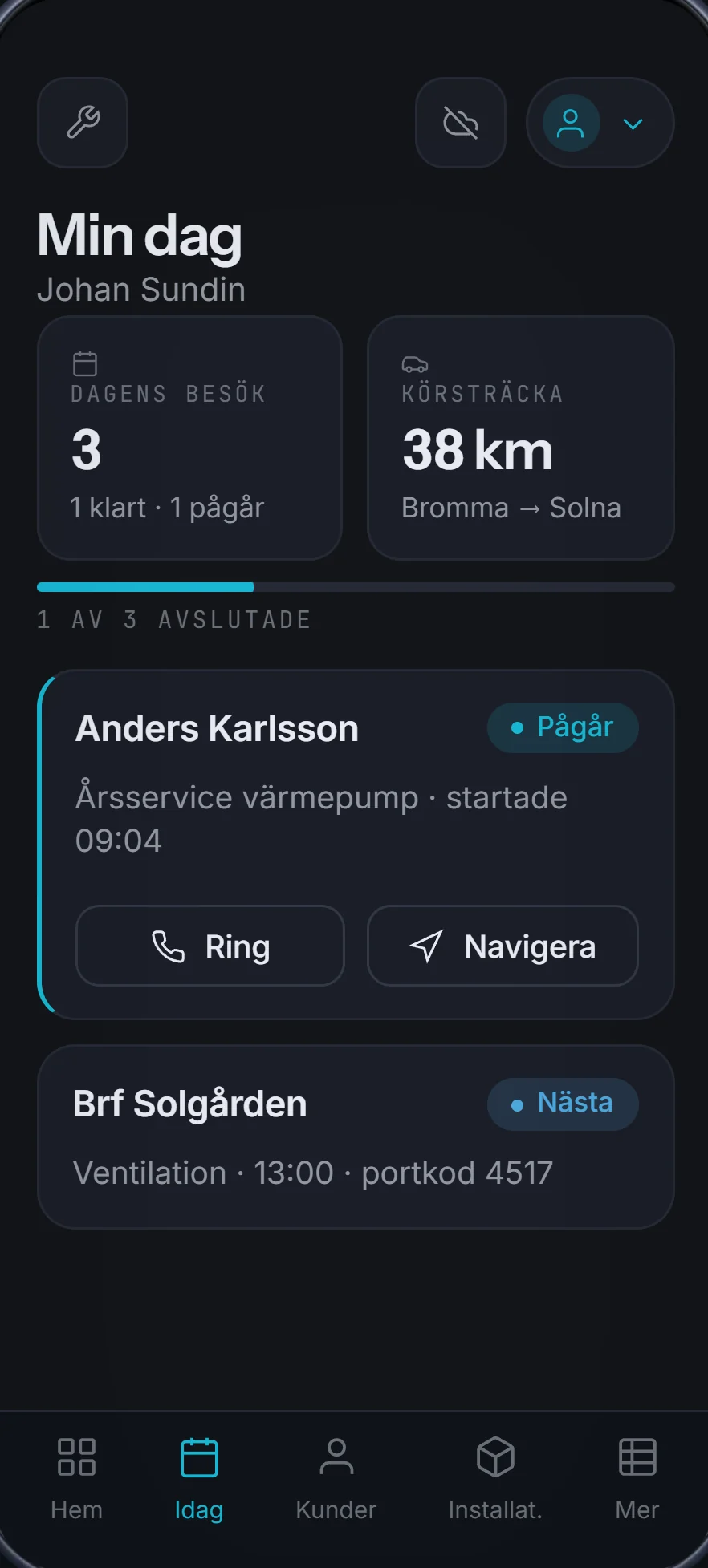 ServiceBuddys webbapp med översikt och mobilvyn Min dag med dagens servicebesök